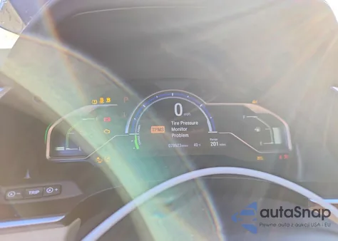 2020 Honda Clarity z USA, uszkodzony, nr VIN JHMZC5F13LC001916